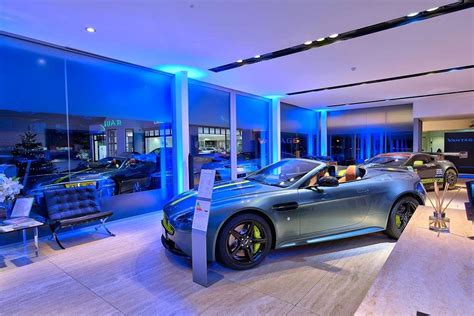 Aston Martin Sevenoaks